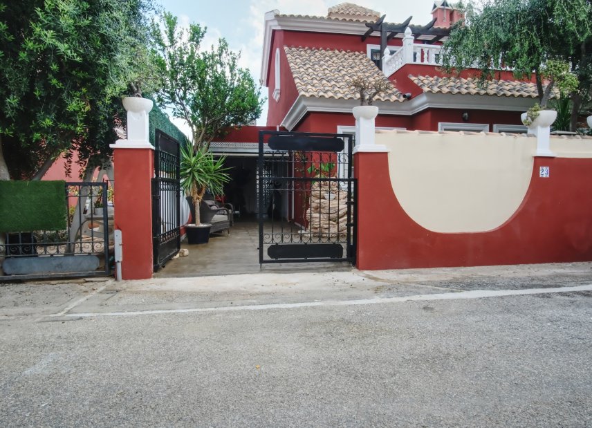 Resale - Villa - Orihuela Costa - Costa Blanca