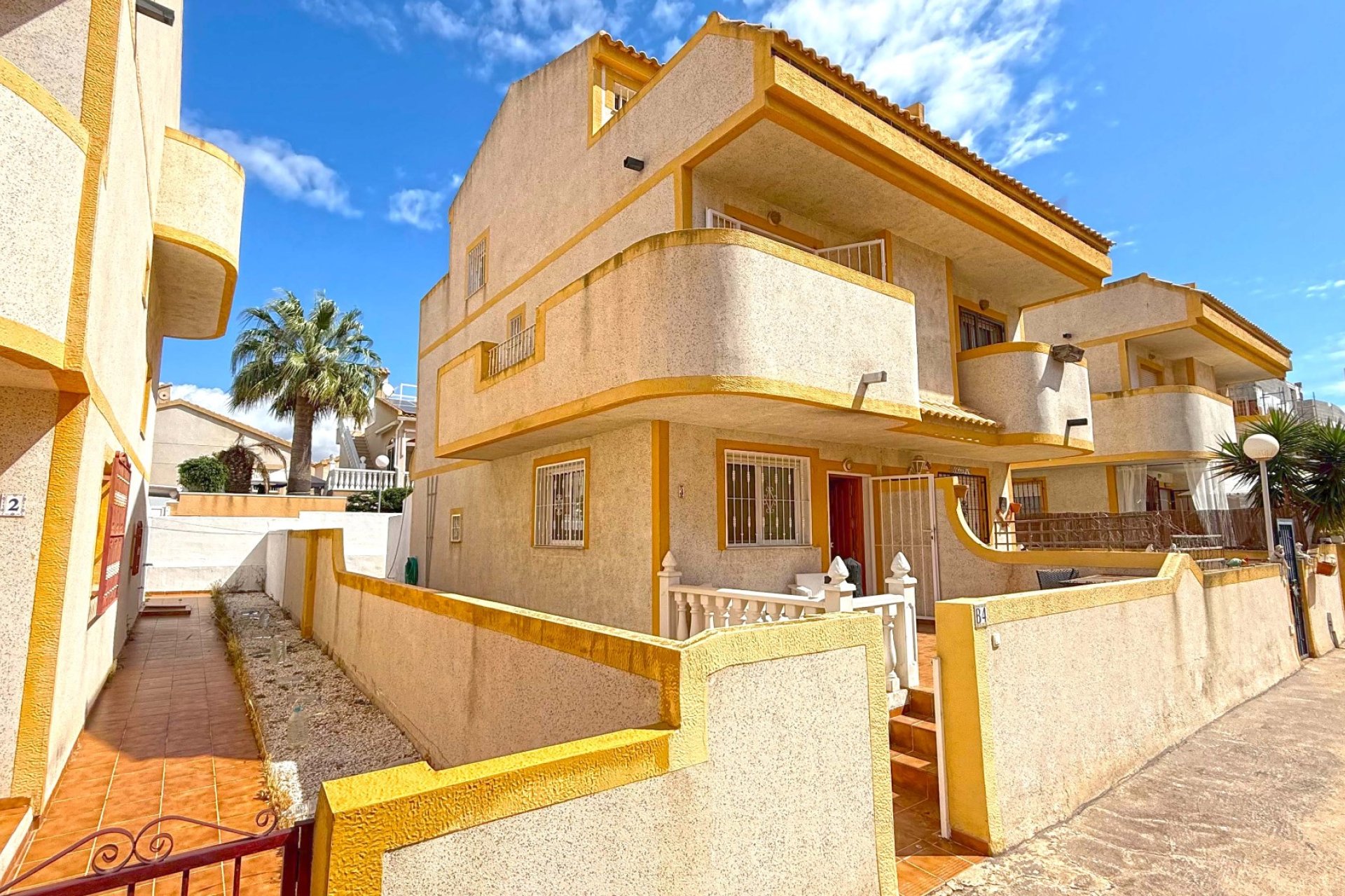 Resale - Villa - Orihuela Costa - Los Altos