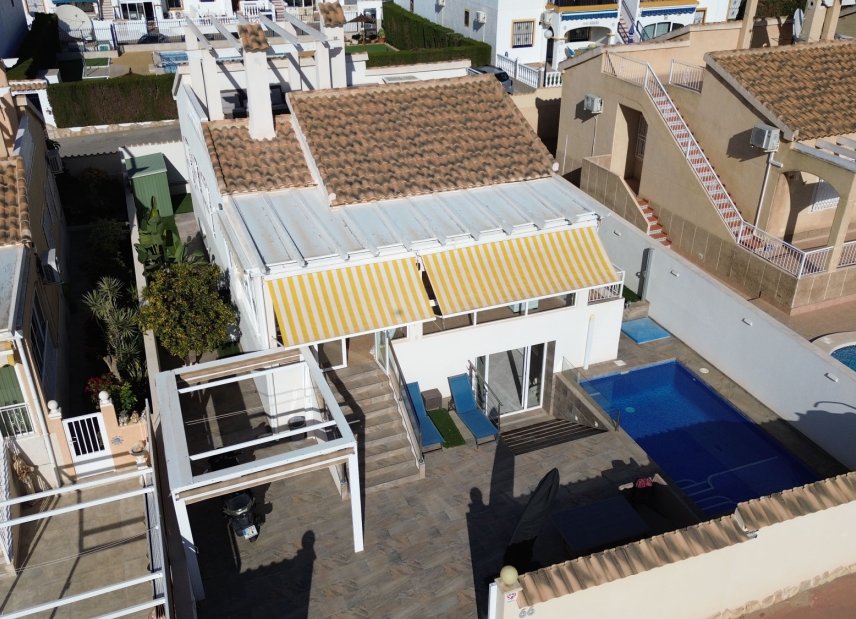 Resale - Villa - Orihuela Costa - Los Altos