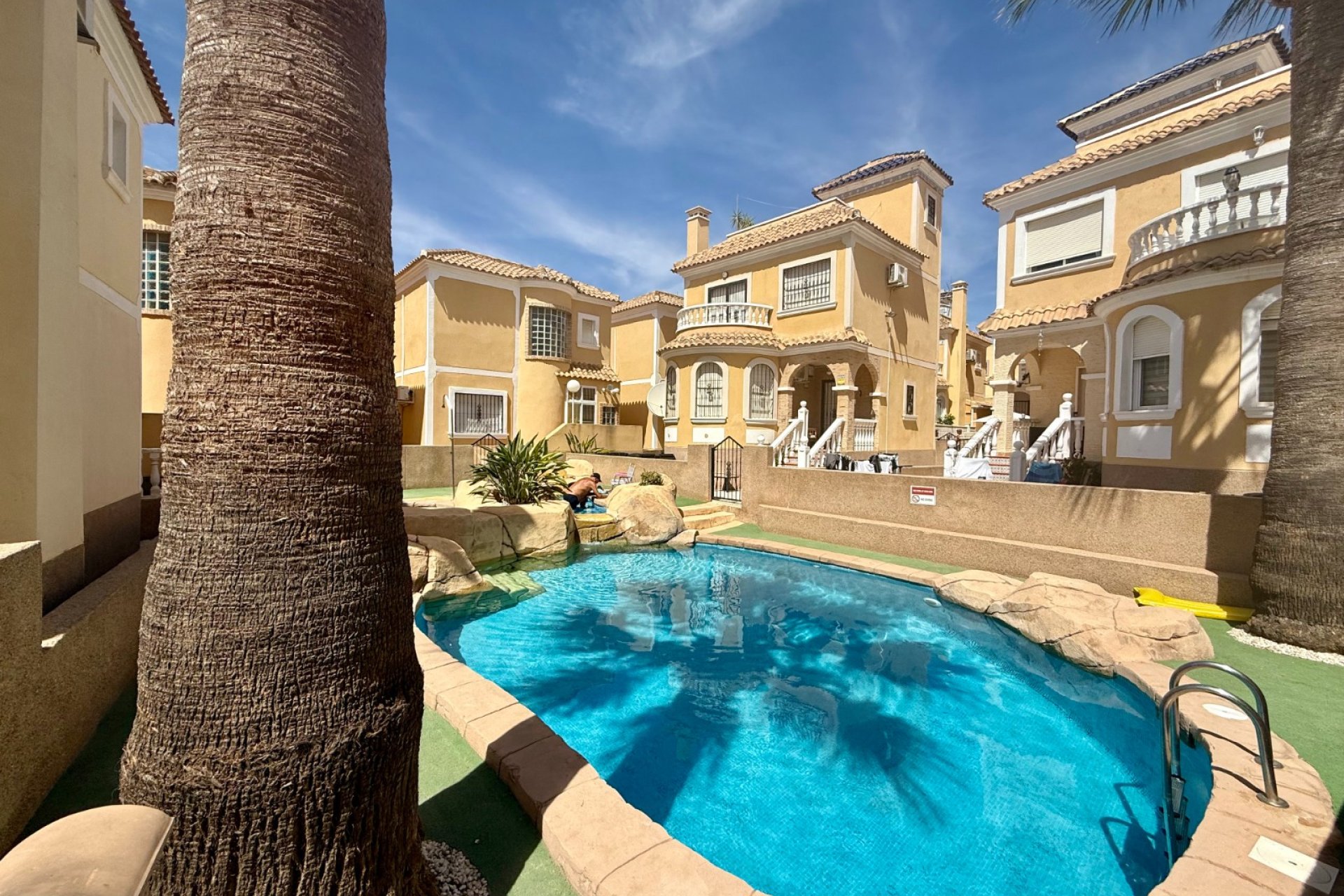 Resale - Villa - Orihuela Costa - Villamartin