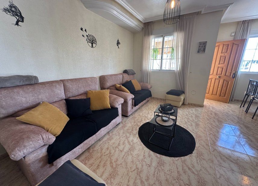 Resale - Villa - Orihuela Costa - Villamartin