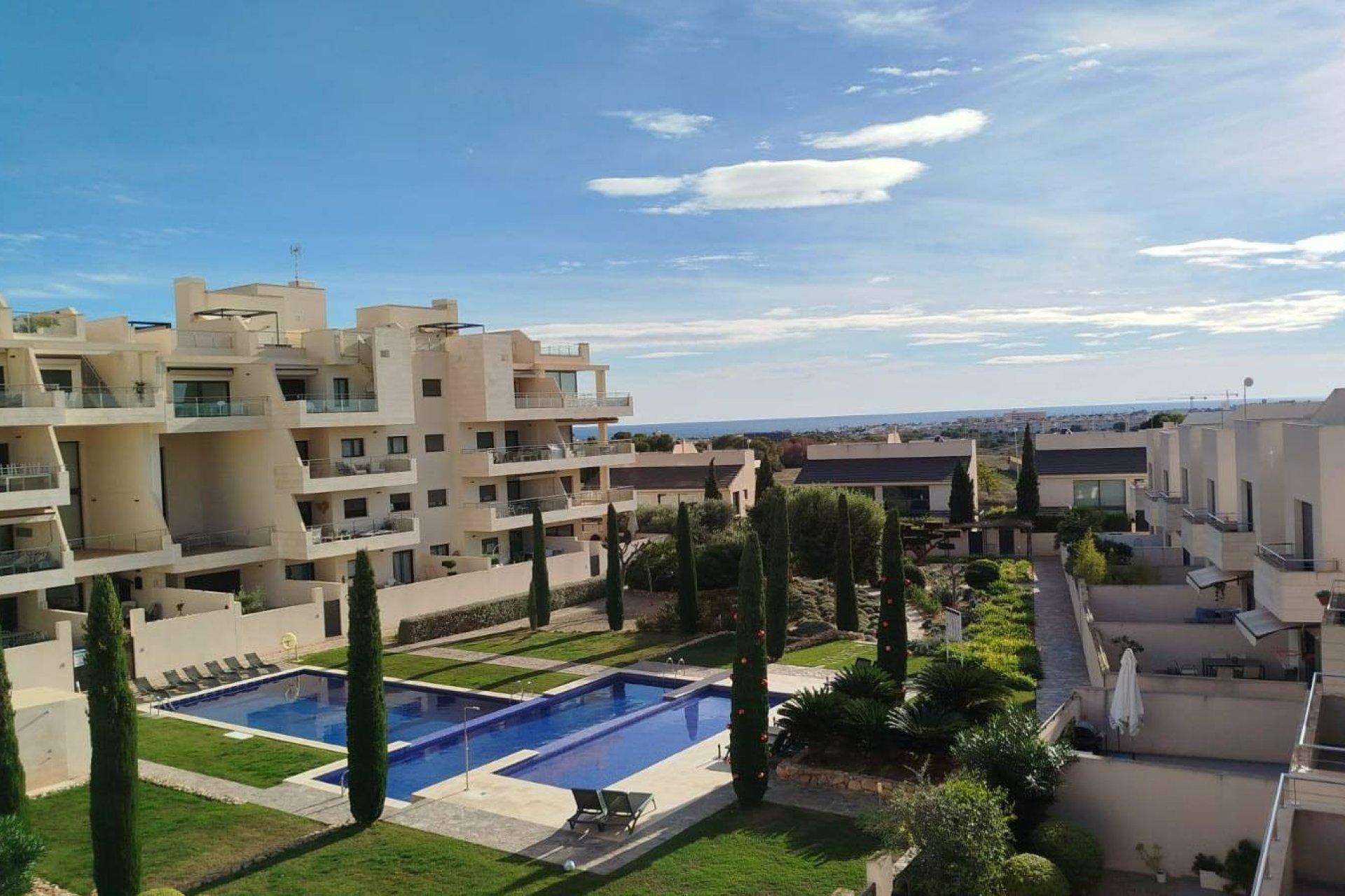 Resale - Villa - Orihuela Costa - 
