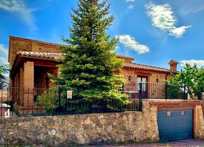 Resale - Villa - Riopar