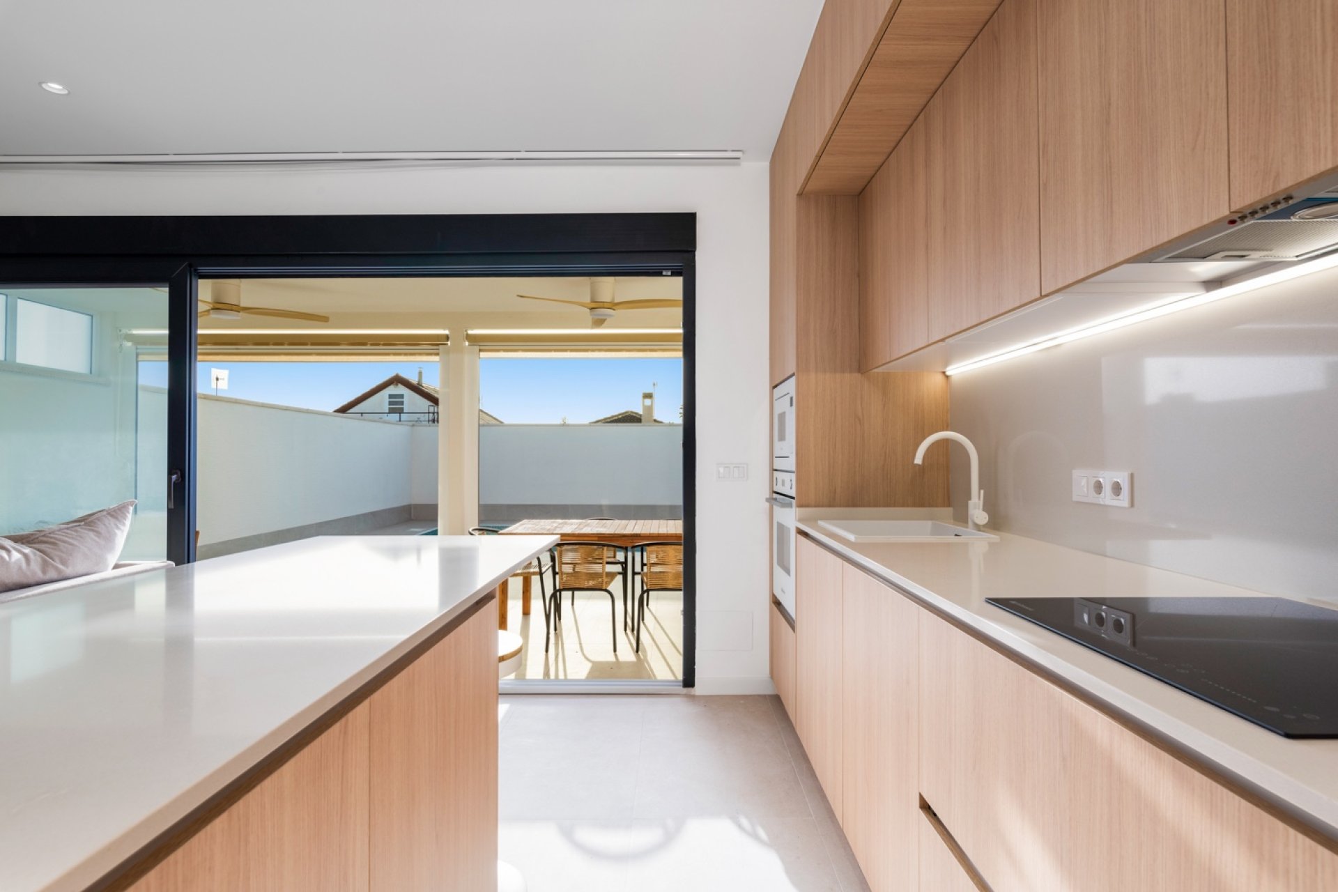 Resale - Villa - Torrevieia - El Chaparral