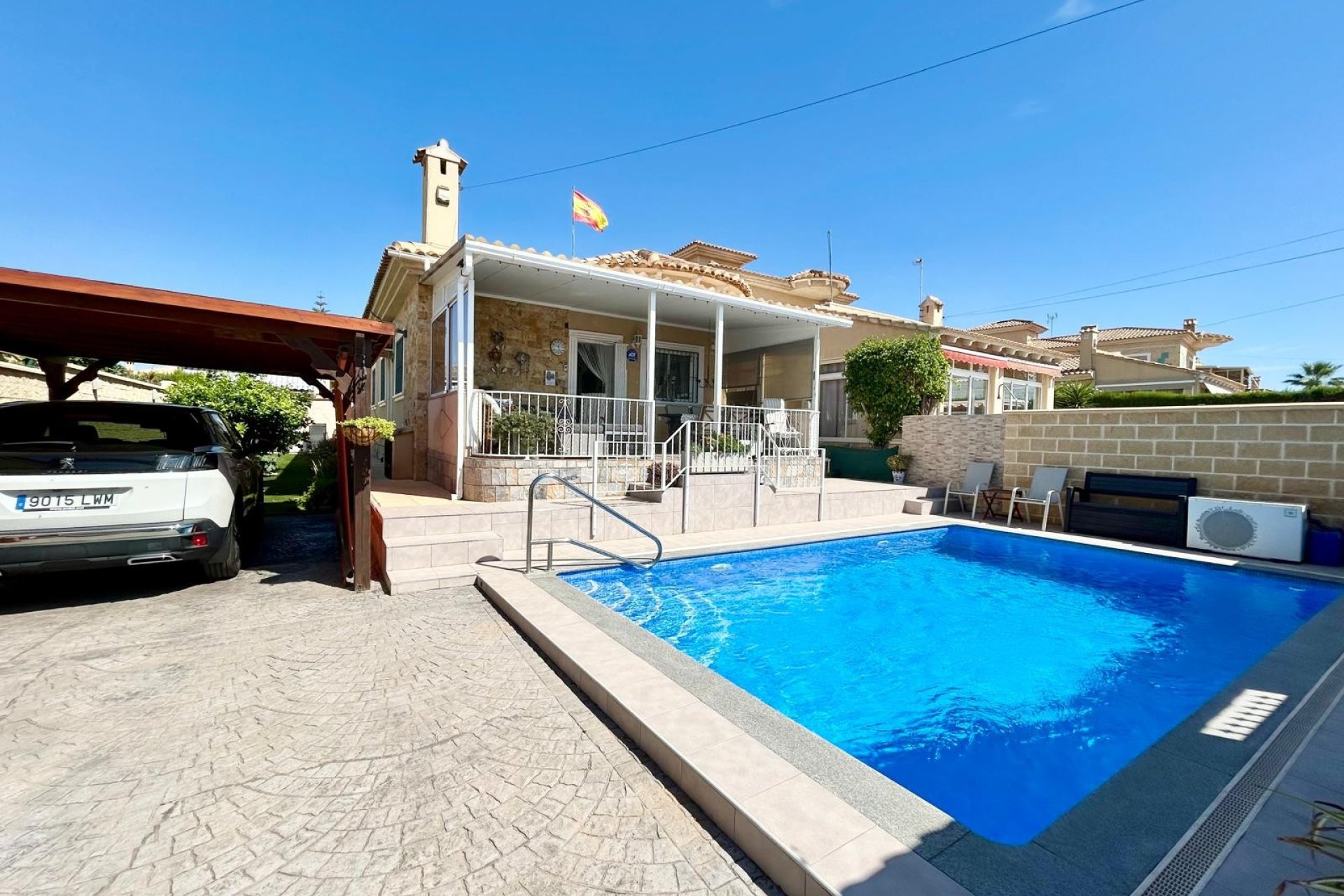 Resale - Villa - Torrevieia - La Siesta