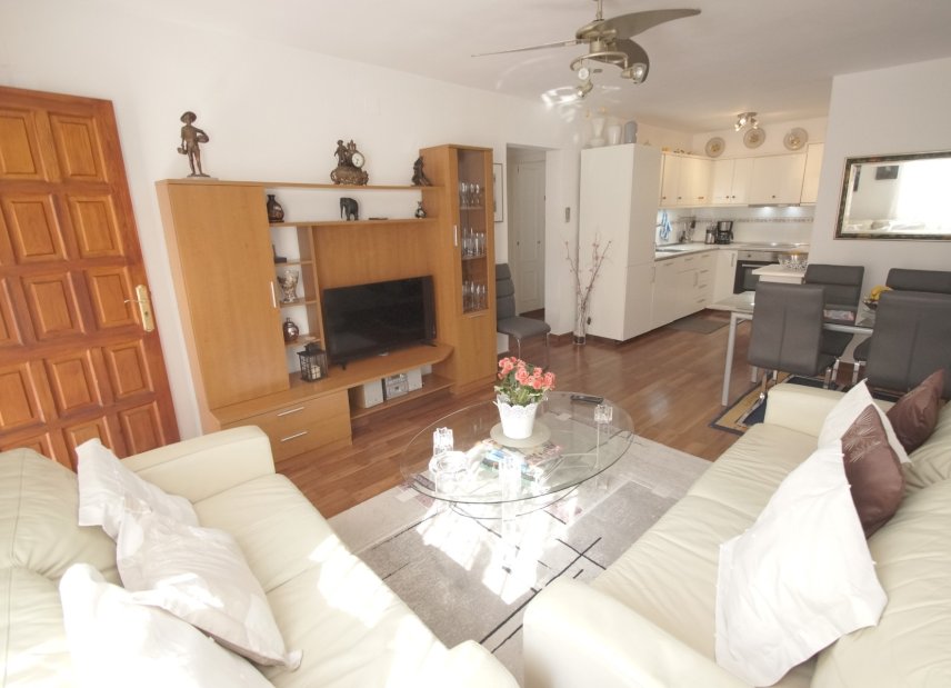 Resale - Villa - Torrevieia - Torrevieja