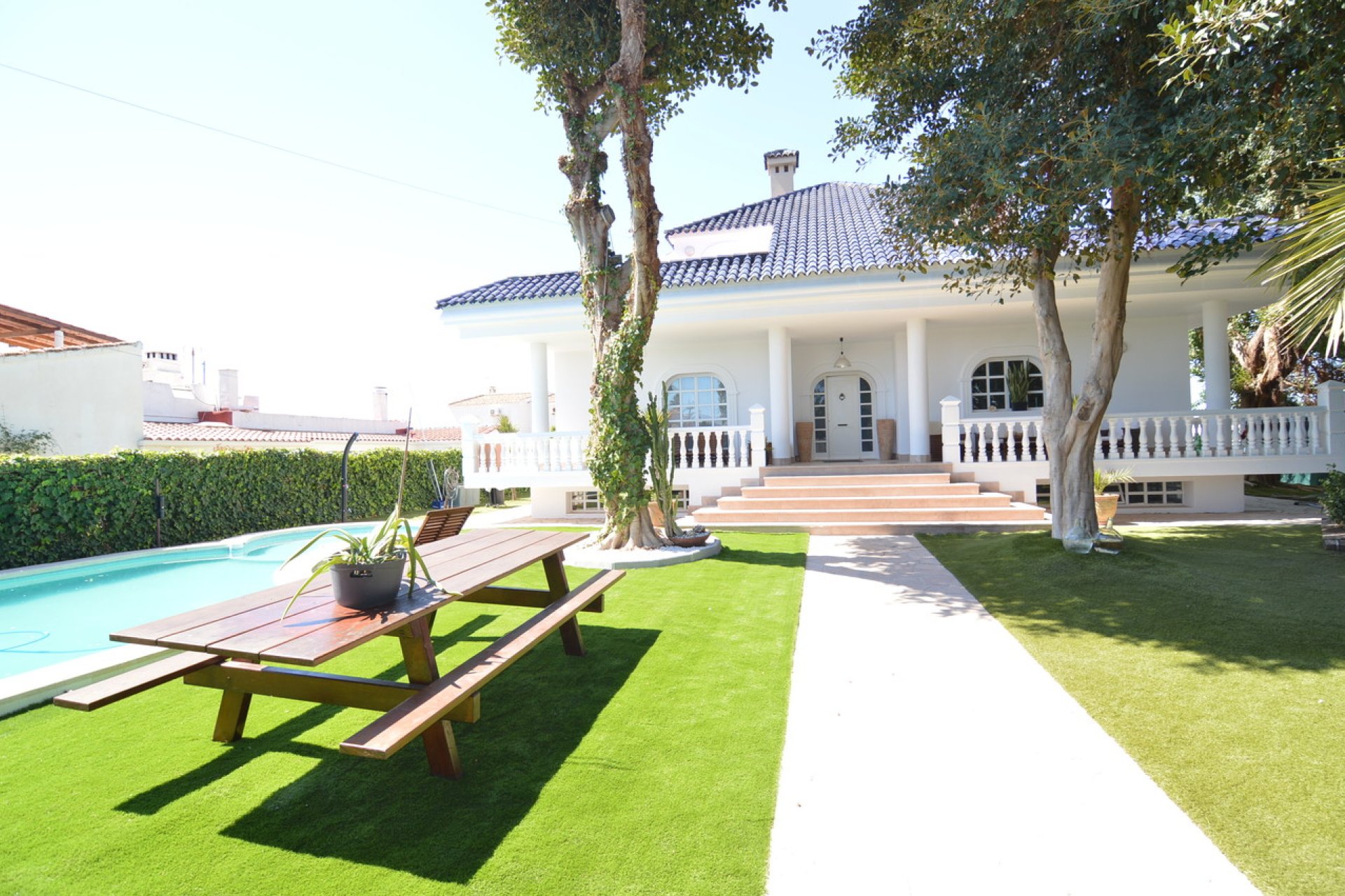 Resale - Villa - Torrevieia - Torrevieja