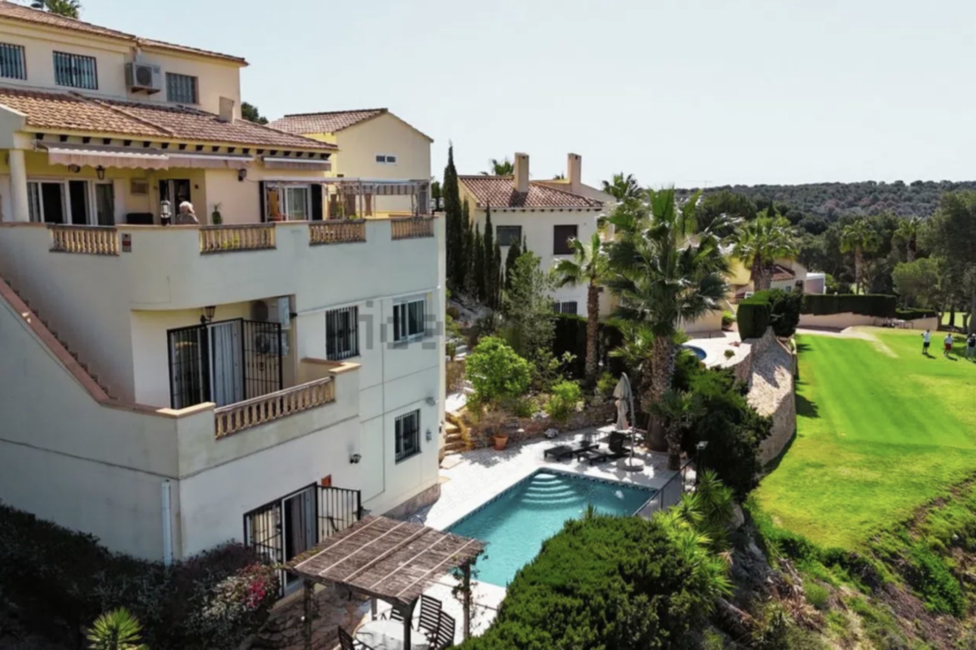Resale - Villa - Villamartin