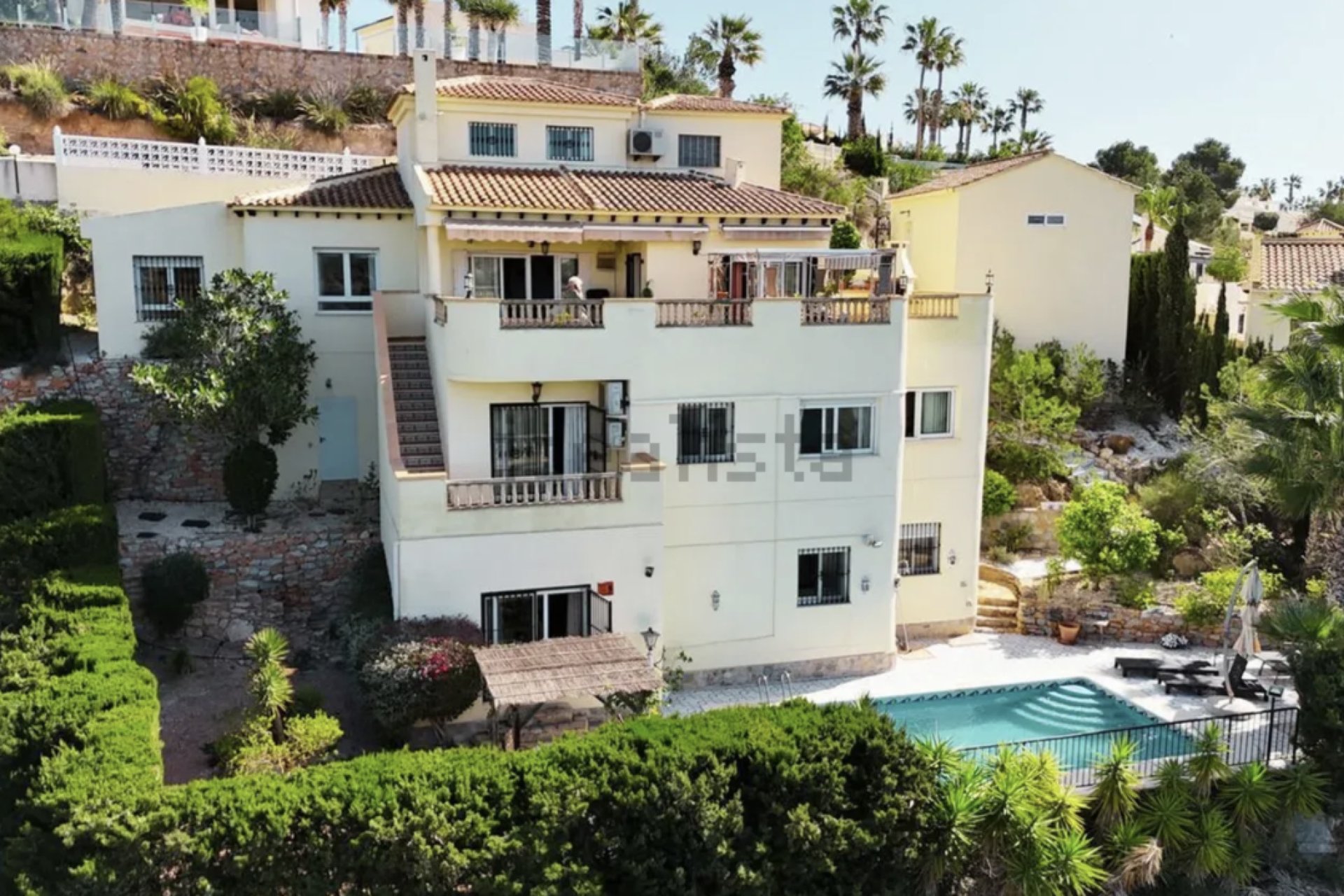 Resale - Villa - Villamartin