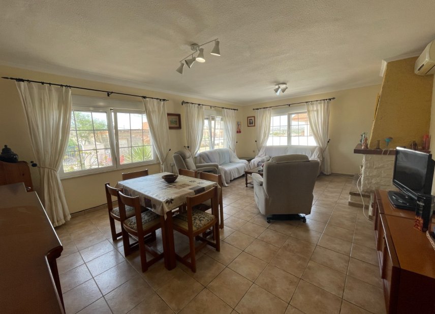 Segunda mano - Chalet - Benijofar - pueblo