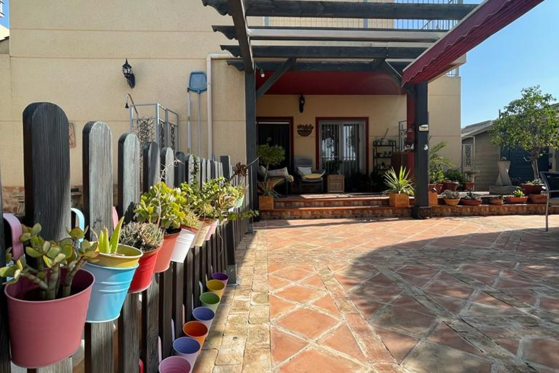 Segunda mano - Chalet - Daya Nueva