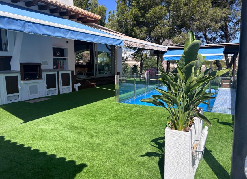 Segunda mano - Chalet - Orihuela Costa - Montezenia