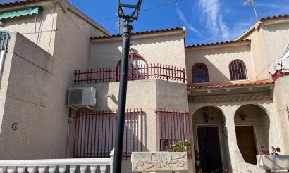 Townhouse - Verkauf - Jacarilla - Comunidad Valenciana