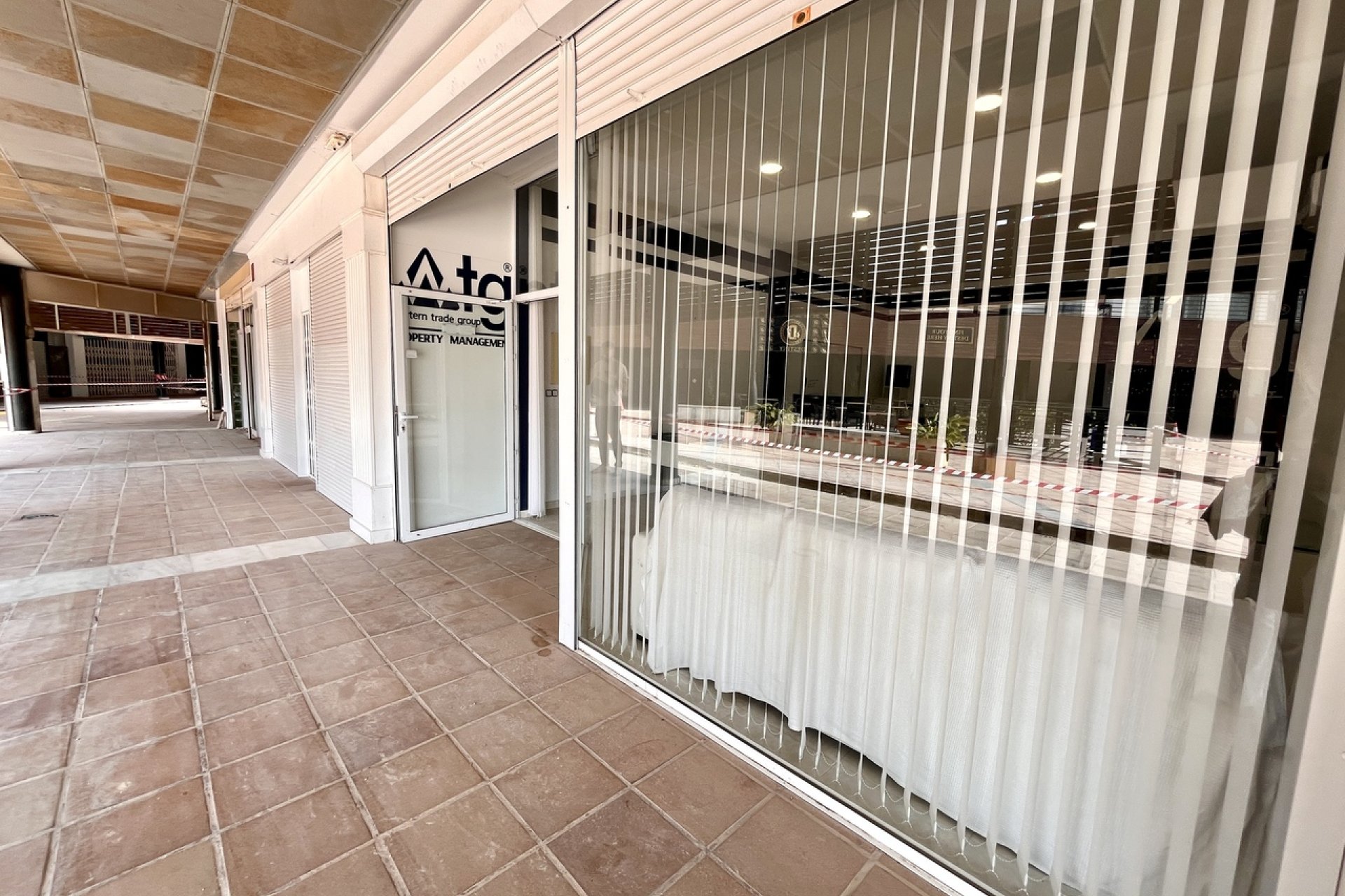 Verkauf - Commercial - Playa Flamenca - 