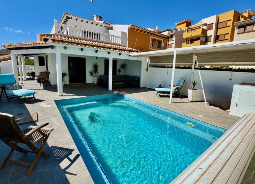 Verkauf - Haus - Punta Prima