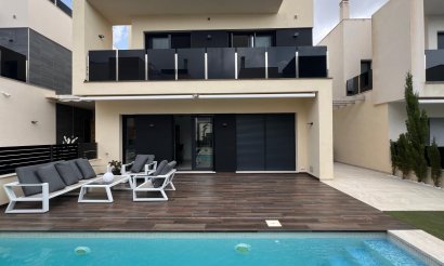 Villa - Brukte eiendommer - Orihuela Costa - Lomas De Cabo Roig