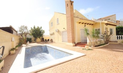 Villa - Brukte eiendommer - Orihuela Costa - SIH-69570