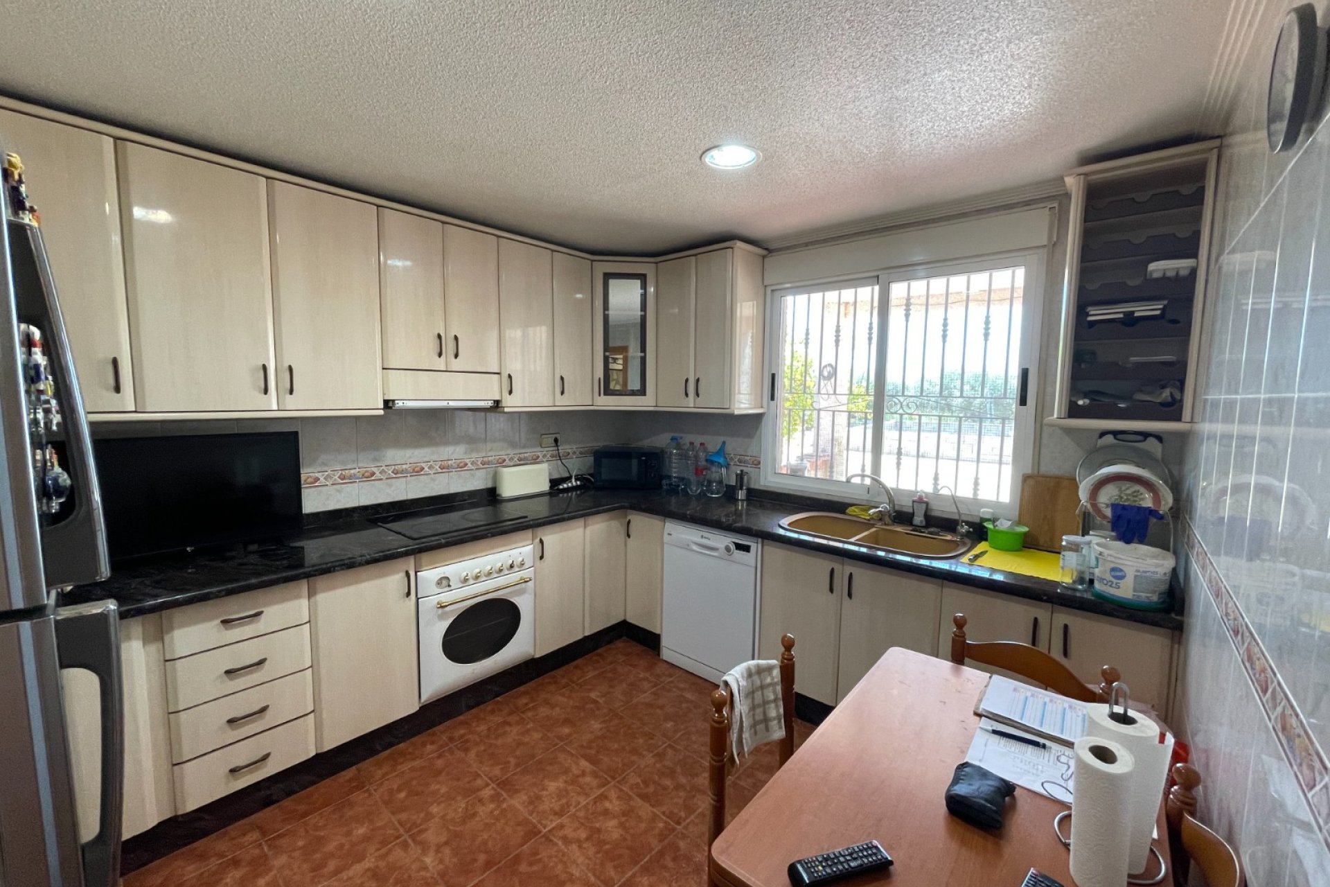 Вторичка - Bилла - Crevillente