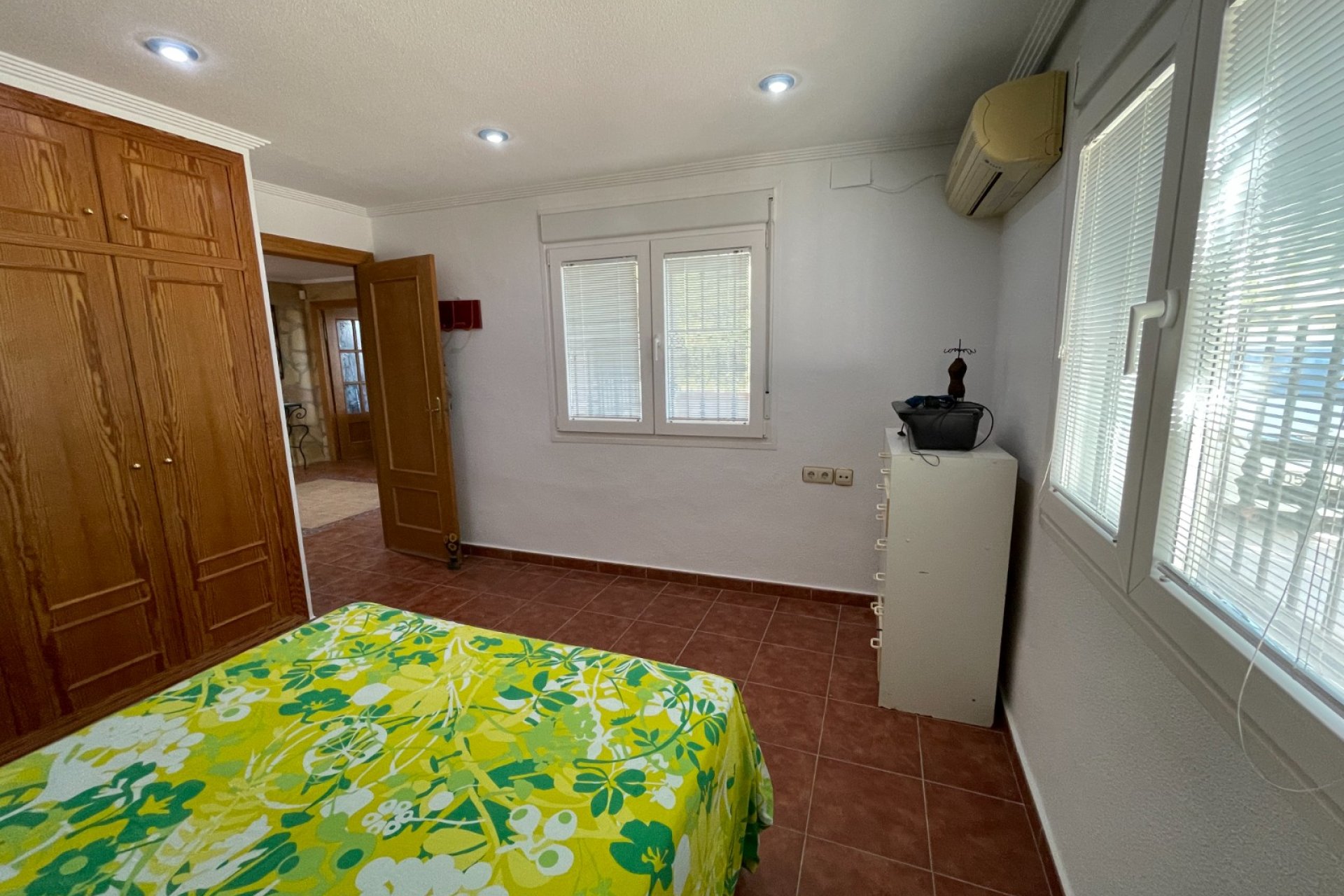 Вторичка - Bилла - Crevillente