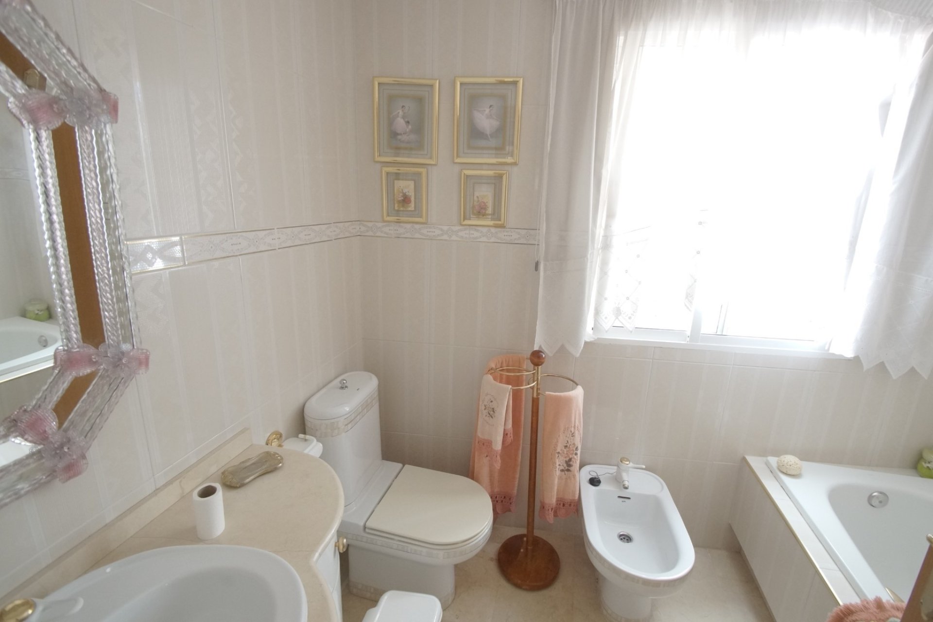 Вторичка - Bилла - El Rebolledo