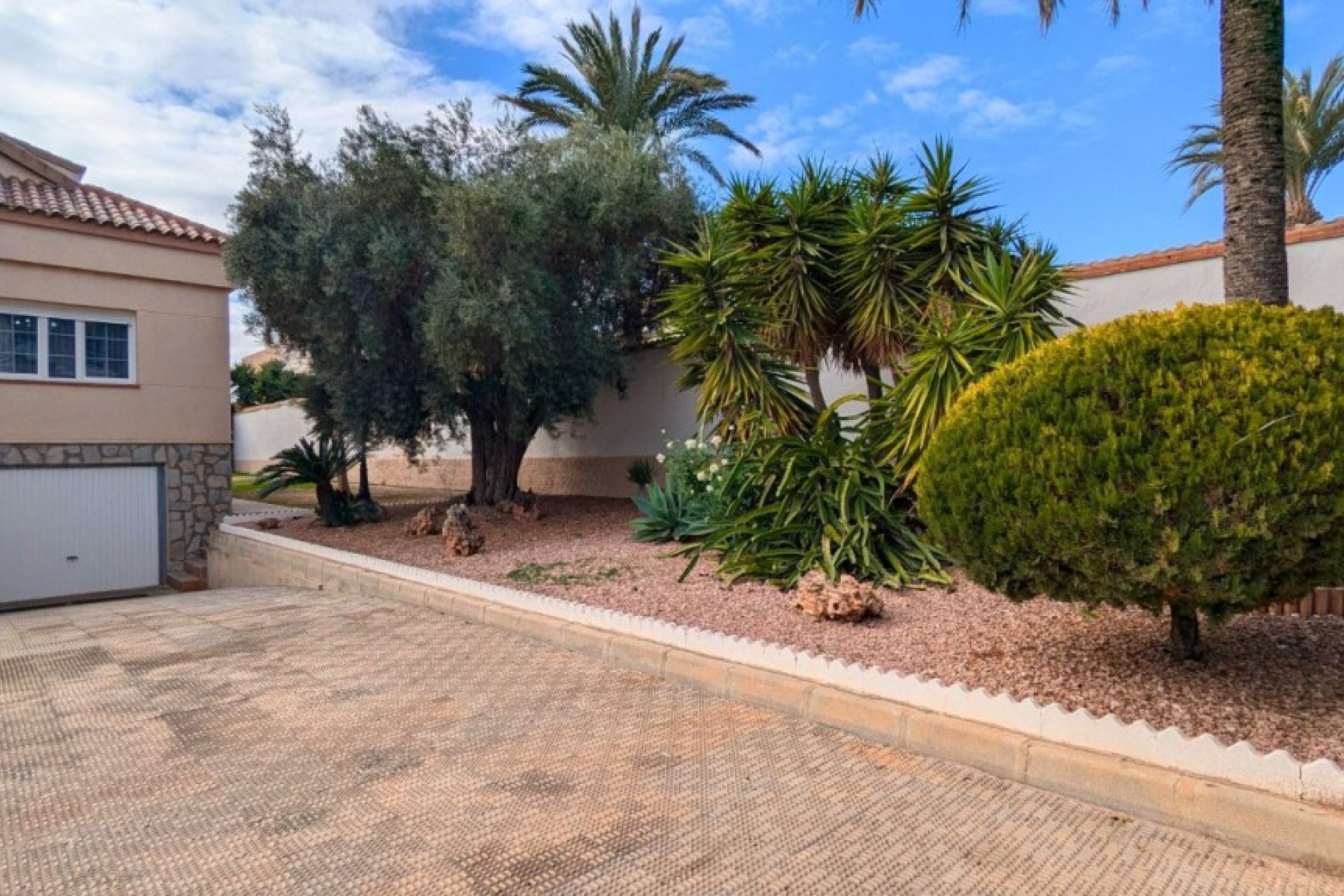 Вторичка - Bилла - Mil Palmeras