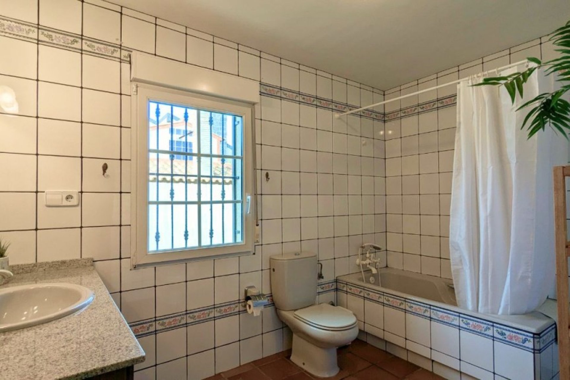 Вторичка - Bилла - Mil Palmeras