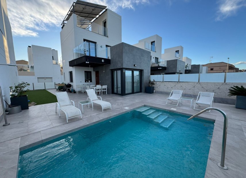 Вторичка - Bилла - Torrevieia - Los Balcones