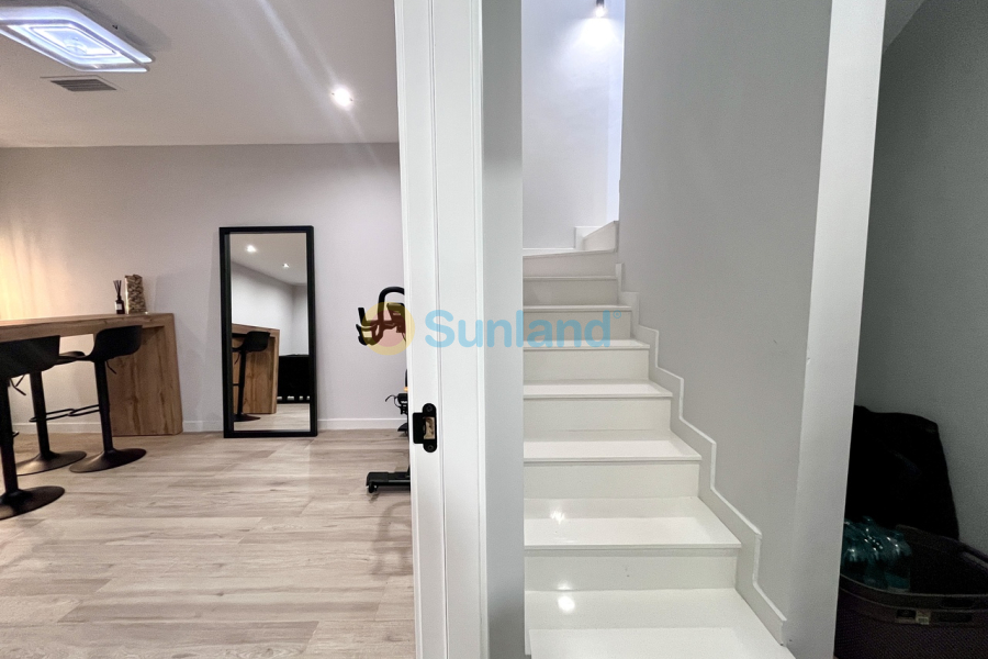 Resale - V - Playa Flamenca