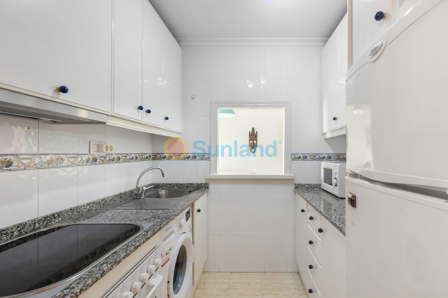 Resale - Apartamento - Torrevieja - La Mata