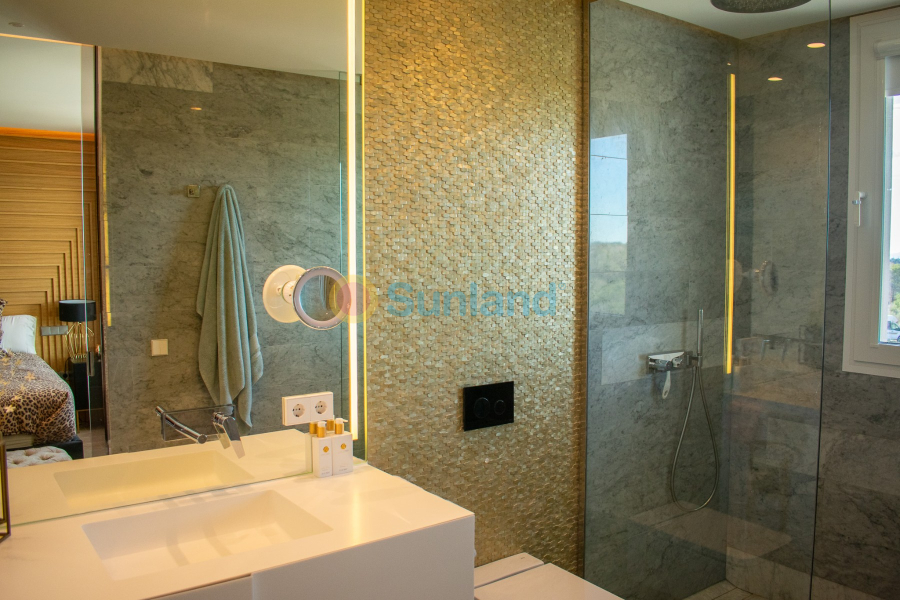 Resale - Apartment - Orihuela Costa - Las Colinas golf