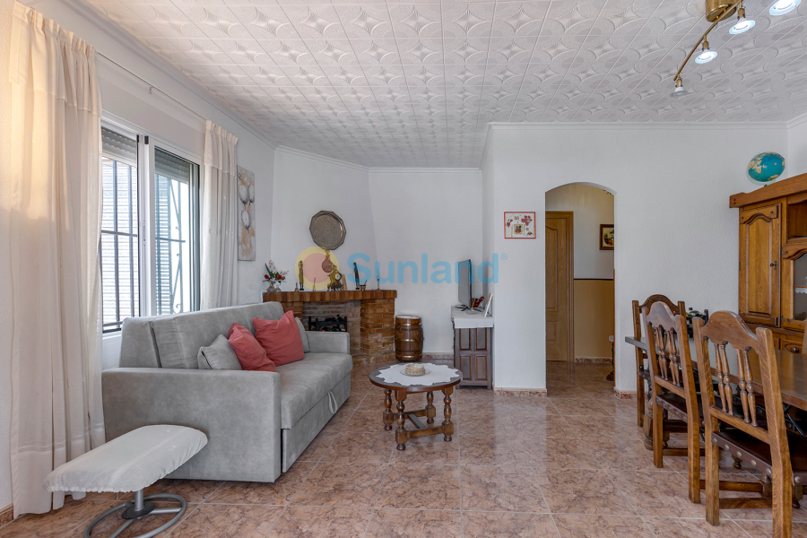 Resale - Villa - San Fulgencio