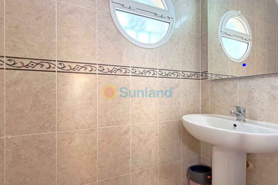 Resale - Villa - Orihuela Costa - Villamartin