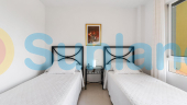 Resale - Apartment - Orihuela Costa - Campoamor