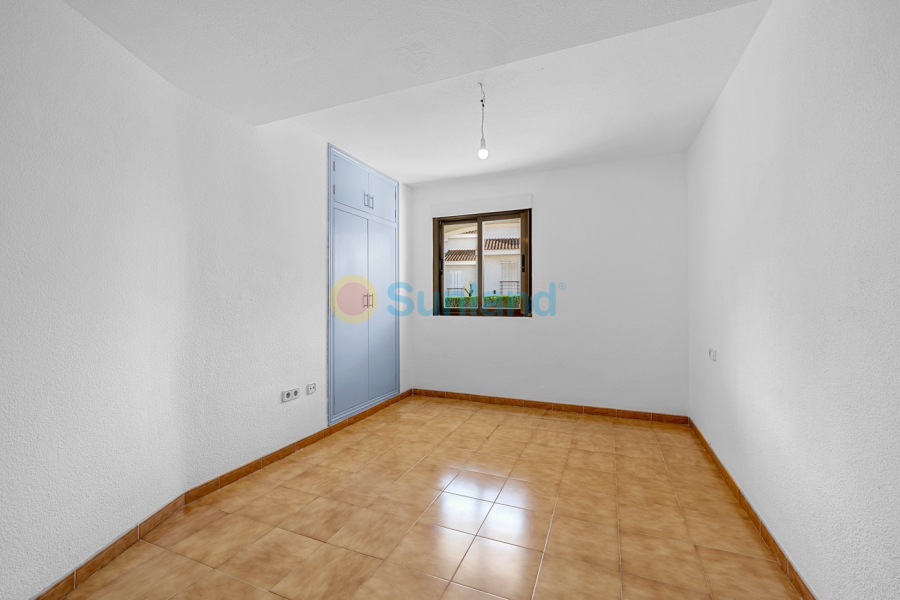 Resale - Apartment - Altea