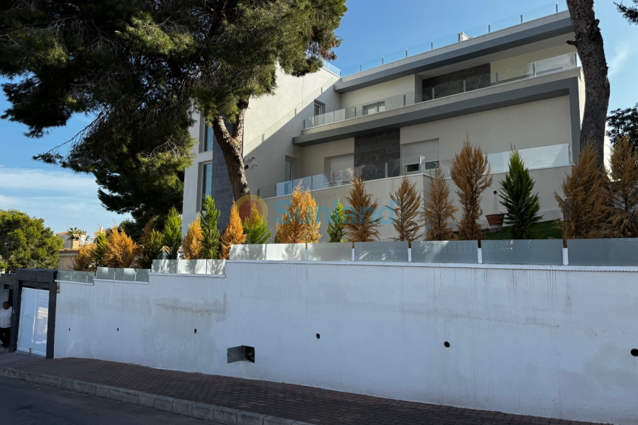 Segunda mano - Chalet - Torrevieja - Los Balcones