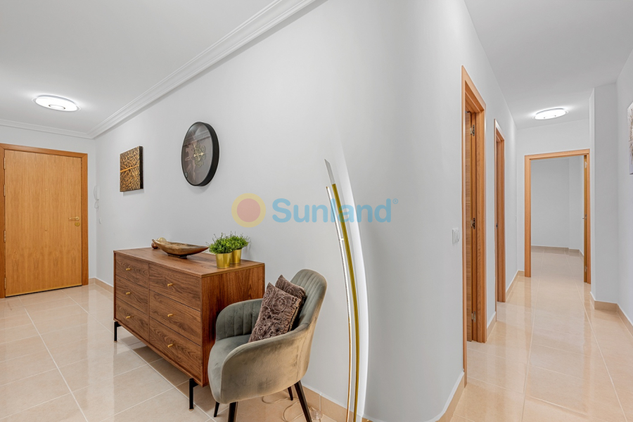 Använda fastigheter - Lägenhet - Torrevieja - Playa del Cura