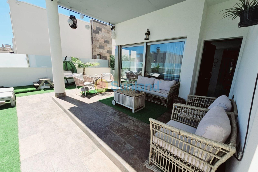 Använda fastigheter - Villa - Orihuela Costa - Villamartin