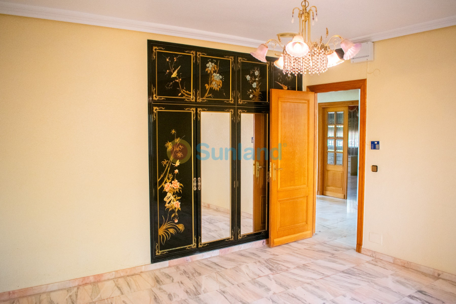 Segunda mano - Chalet - Llano de brujas