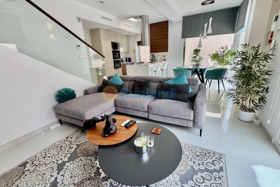 Resale - Villa - Ciudad Quesada