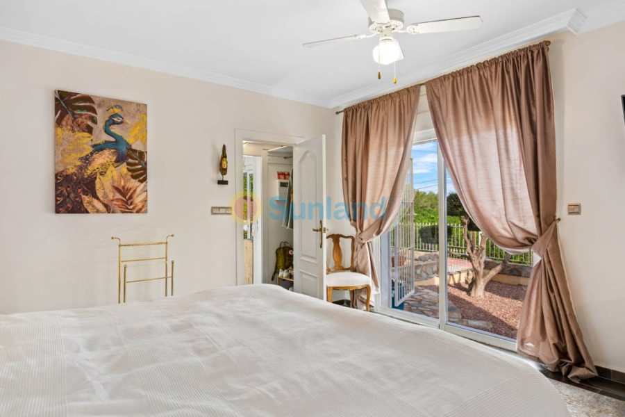 Använda fastigheter - Villa - Algorfa - Castillo de montemar