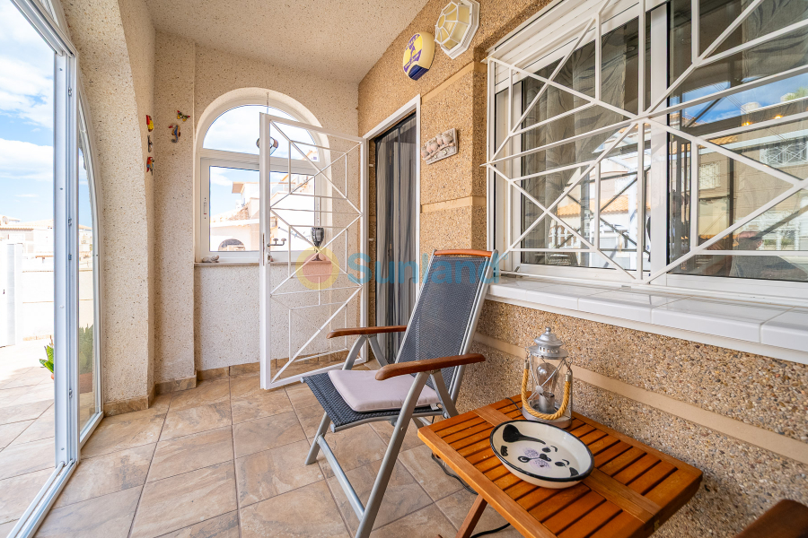 Resale - Casa de Pueblo - Torrevieja - Aguas Nuevas