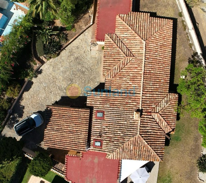 Resale - Villa - Benahavis - La Quinta