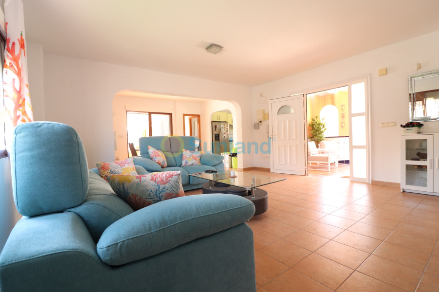 Resale - Villa - Formentera del Segura - Euroroda