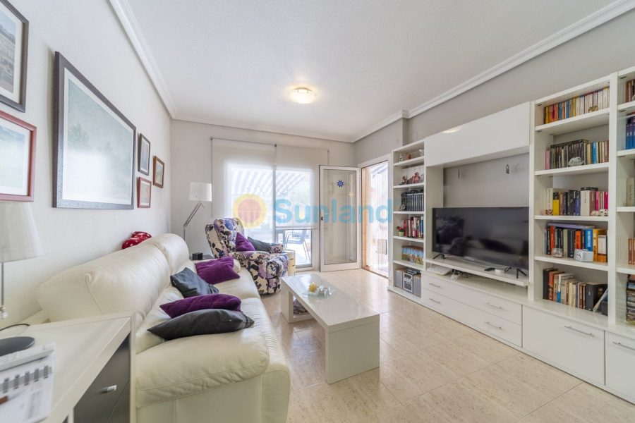 Resale - Apartamento - Torrevieja - La Mata