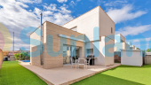 Resale - Villa - Orihuela - Vistabella Golf