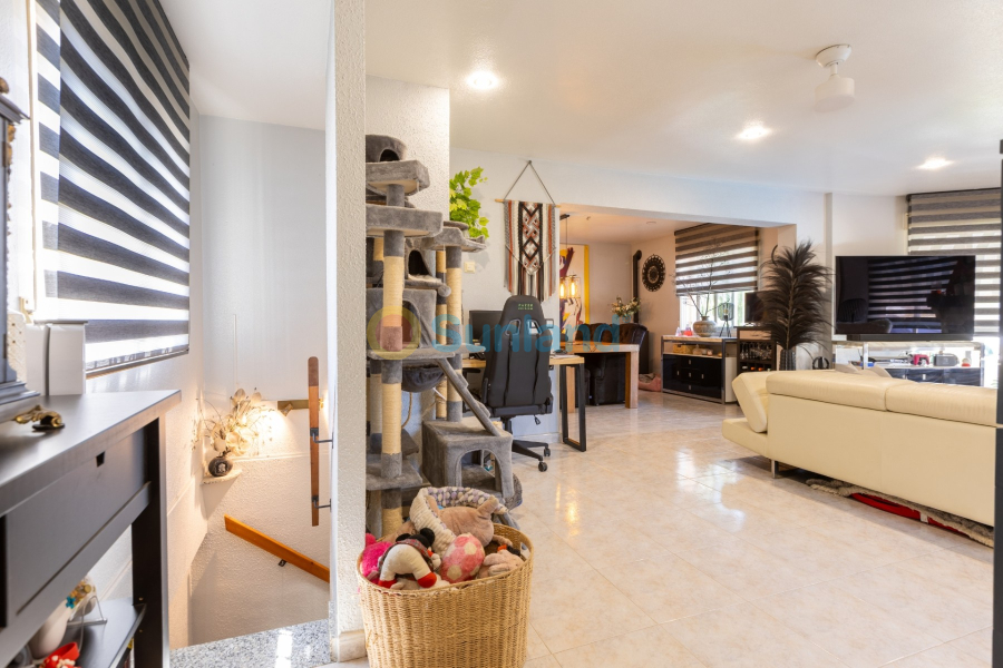 Вторичка - Bилла - Benijofar