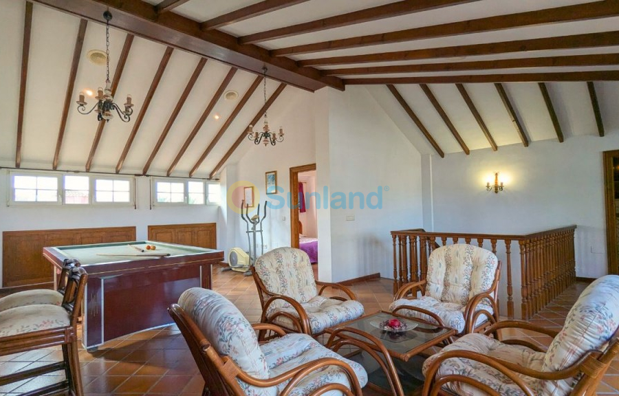 Verkauf - Detached Villa - Mil Palmeras
