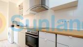 Resale - Apartment - Punta Prima - 