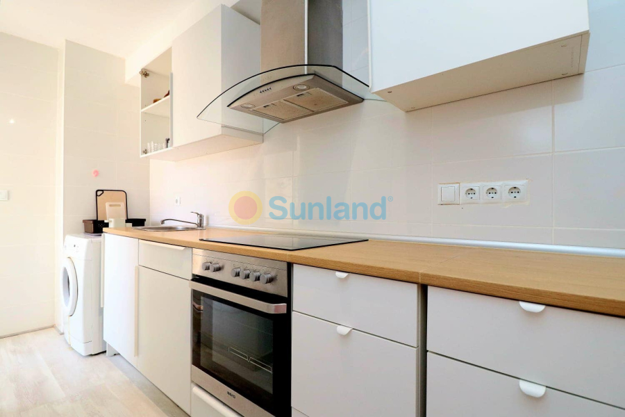 Resale - Apartment - Punta Prima - 