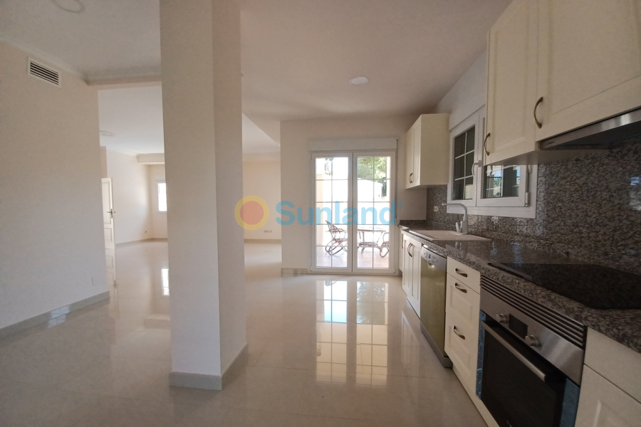 Вторичка - V - Cabo Roig